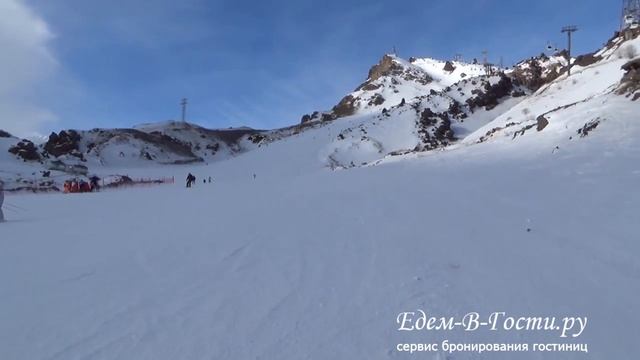 Отдых на Поляне Азау 2020-2021 с сервисом Едем-в-Гости.ру.  Горнолыжным курорт Росии 