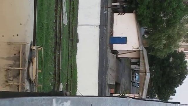 шатается мост через жд станция Айвазовская, АР Крым, Украина смотреть онлайн