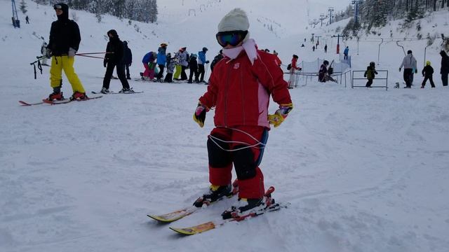 Учимся стоять на лыжах - Драгобрат (Вершина карпат) смотреть онлайн
