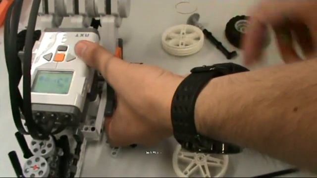 Lego Mindstorms Dragbot Project - Java (music 1) смотреть онлайн