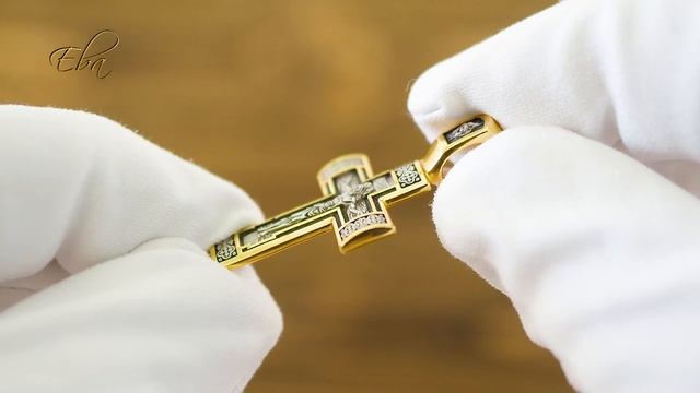 Нательный крестик Распятие Христово с молитвой к Спасителю из серебра с золочением смотреть онлайн