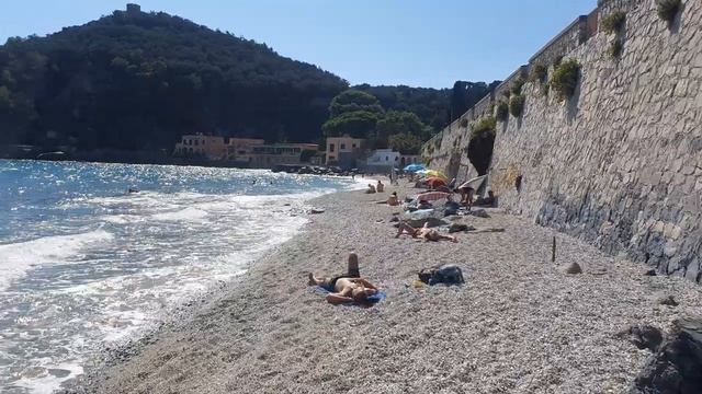 Varigotti,Baia dei Saraceni,Liguria, Italia. 20 settembre 2022 смотреть онлайн