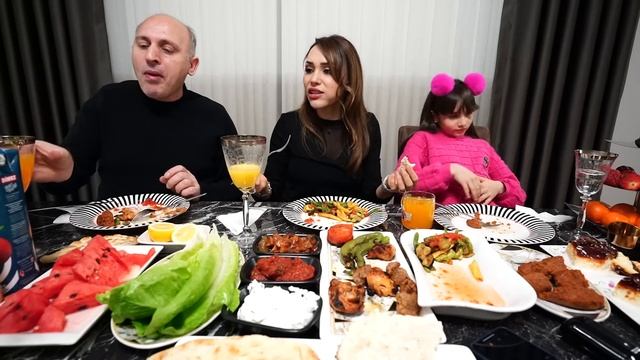 EN ÇOK KİLO ALAN KAZANIR !? İFTAR VLOG