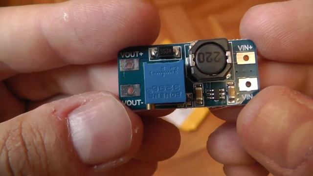 GY-521 гироскоп + акселерометр,KA2284 индикатор заряда,Регулятор напряжения MT3608 2A смотреть онлайн