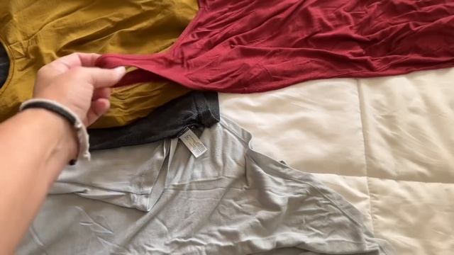 Packing Light for Shoulder Season Travel with Sarah Murdoch (Spring/Fall Travel) смотреть онлайн
