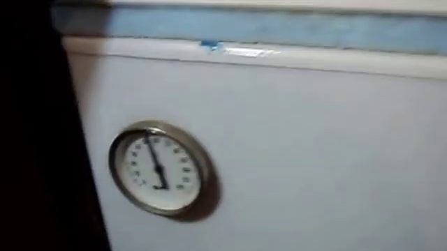 самодельный инкубатор с автопереворотом яиц. смотреть онлайн