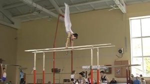 2-й разряд брусья. Спортивная гимнастика, мужчины 10,5 лет