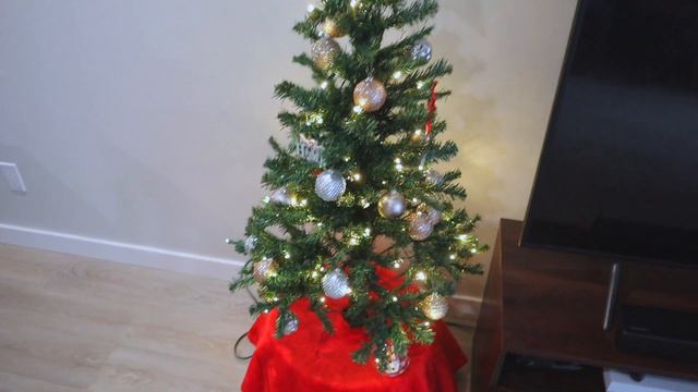 CHRISTMAS HOME TOUR 2020 | Minimal Modern Farmhouse Christmas Decor Ideas смотреть онлайн