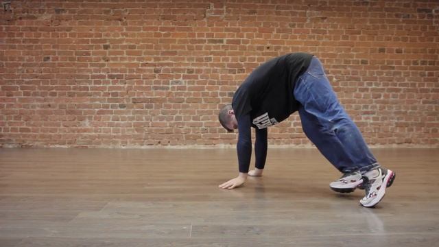 30. 12 Steps (Footwork) | Видео уроки брейкданс от 