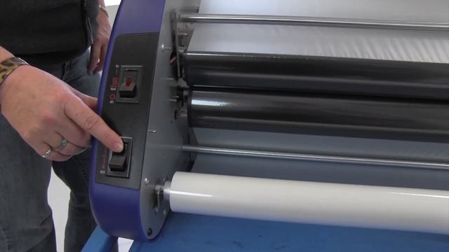 USI Laminate Demo - How to Warm Up Your Roll Laminator смотреть онлайн