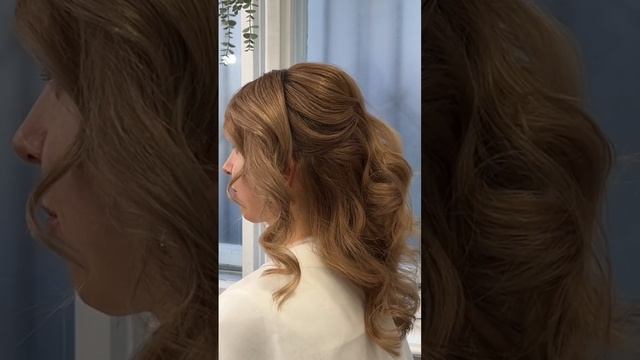 Красивая причёска для мамы невесты ВЫСОКИЙ ПУЧОК ? как думаете сколько ей лет? #прически смотреть онлайн