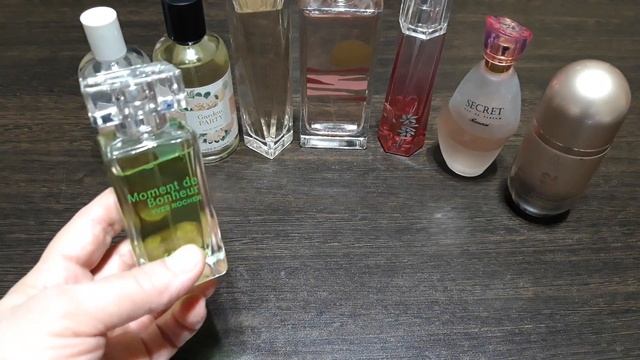 Цветочное настроение????#цветочныеароматы#цветочныепарфюмы#коллекцияароматов#парфюмы#ароматы смотреть онлайн
