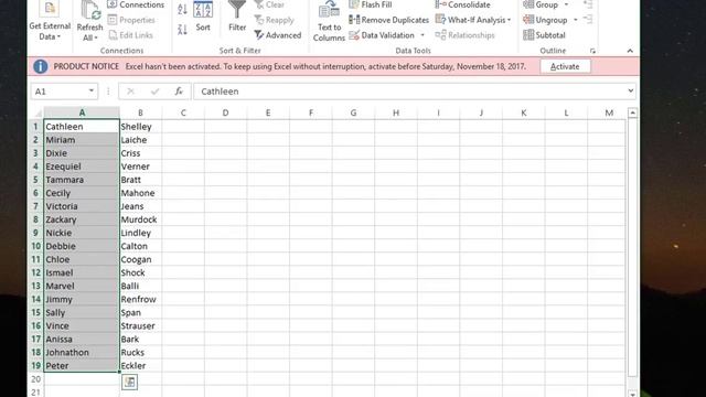 Microsoft Excel How To Separate Text In A Single Column смотреть онлайн