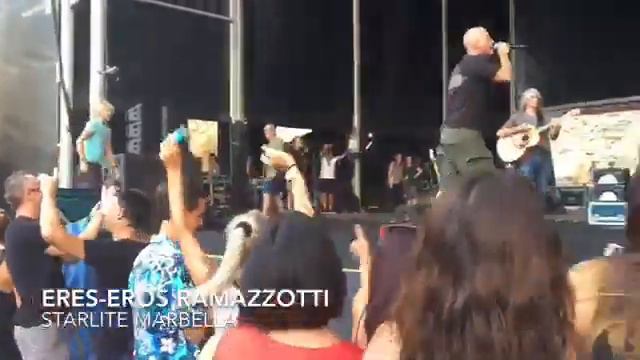 Fuego en el fuego - Eros Ramazzotti (Marbella 10.08.2017 Soundcheck) смотреть онлайн