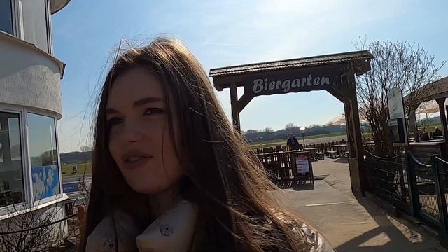 ЗАЧЕМ МАШИНА, ЕСЛИ ЕСТЬ САМОЛЁТ смотреть онлайн