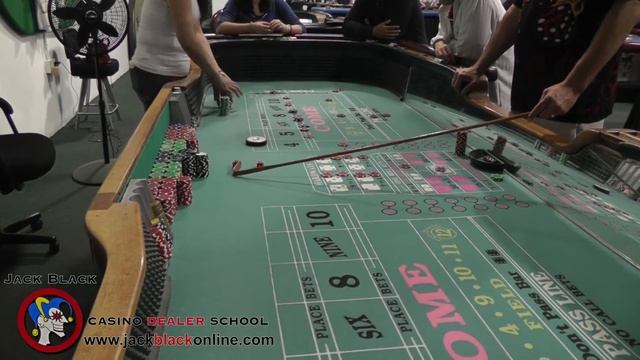 Craps- Dealing The Game смотреть онлайн