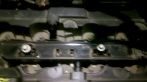 Citroen C4 седан 2014 г. Замена свечей зажигания.