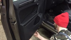 Снятие дверных карт WV Tiguan 2017