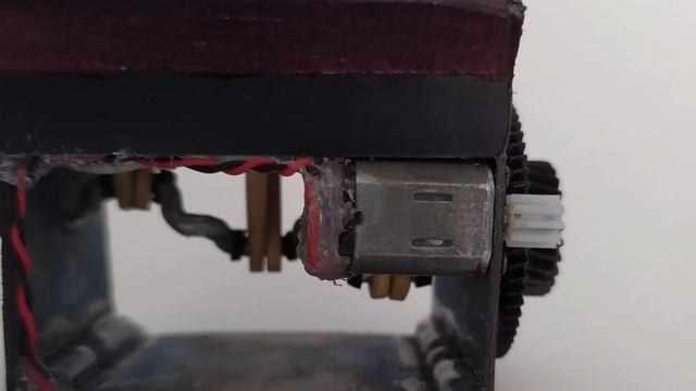Рабочая модель двигателя V6 Своими Руками смотреть онлайн