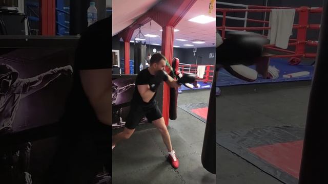 Новички в зале бокса. #boxing #бокс смотреть онлайн