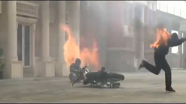 "AKstunt"в шоу каскадеров. Мото трюки. Slide bike смотреть онлайн