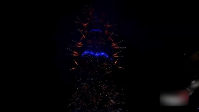 Невероятные салюты в ОАЕ смотреть онлайн