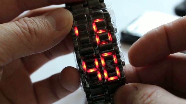 Светодиодные часы Iron Samurai ОРИГИНАЛ смотреть онлайн