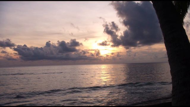 Erik Satie Gymnopédie No. 2 Suitcase Electric Piano Cover смотреть онлайн