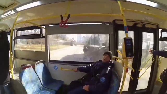 Контролёры предлагают сходить в кино смотреть онлайн