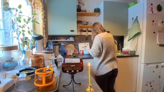 Готовь еду сам. Том Ям от Жизнь Март 27.11.2022 Семья Кузнецовых Иван, Юлия и Савва... (видео х100 смотреть онлайн