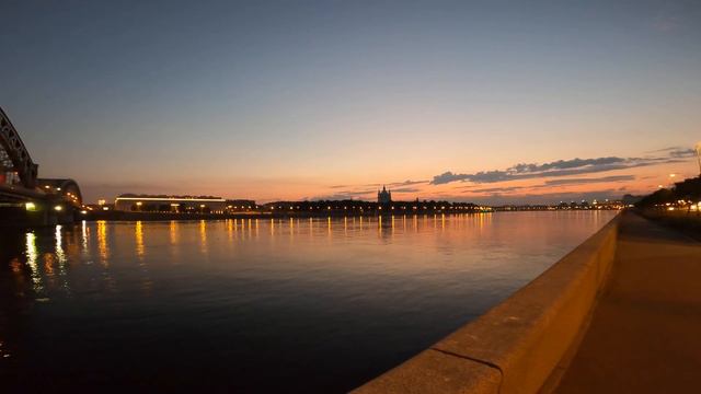 СПб, 27.06.2020 белая ночь 23:35 Большеохтинский мост, вид на Смольный монастырь смотреть онлайн