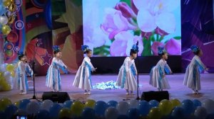 Выпускной утренник в детском саду «Танец Цветов»
