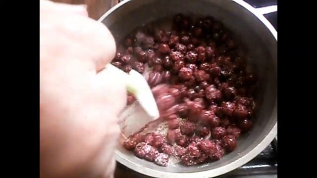 Очень быстрые и вкусные пирожки с вишней. смотреть онлайн