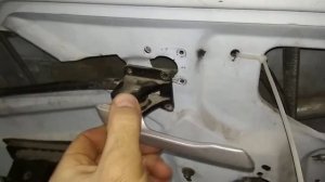 Как отрегулировать дверную ручку на Приоре. Не открывается дверь приора