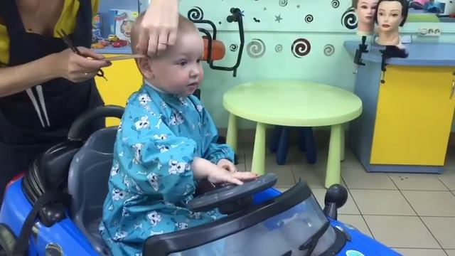 ПЕРВАЯ СТРИЖКА ДАВИДА/ смотреть онлайн
