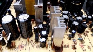 Музыкальный центр LG DM5620K не включается.