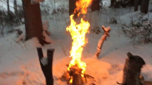 Экспедиция на снегоходах: поиск зимовья, рыбалка, баня. смотреть онлайн