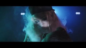 Мари Краймбрери   Он тоже любит дым премьера клипа, 2016 18