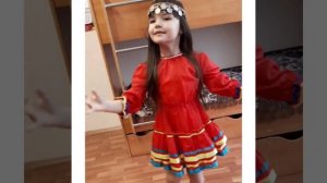 Башкирский танец. Танцуют дети. Аллаяровы Лейсан и Язгуль