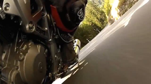 Suzuki SV 1000 N смотреть онлайн