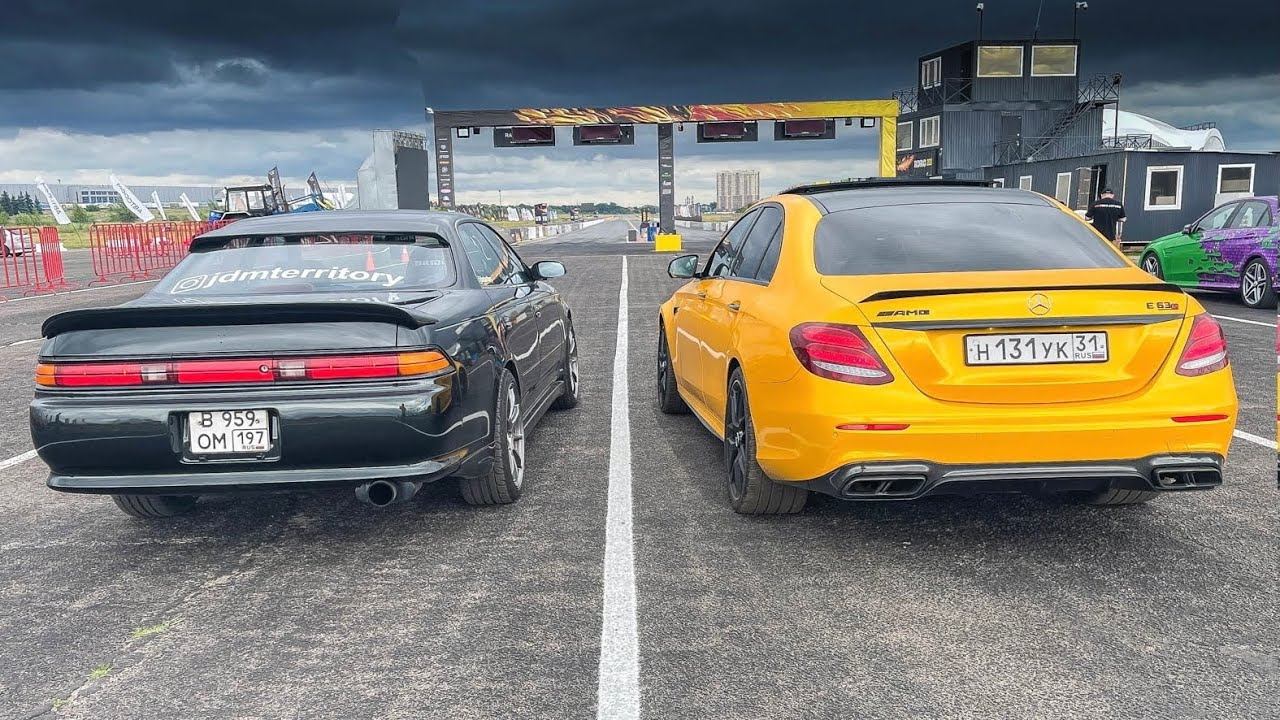 Что может TOYOTA MARK 2 700 лс против MERCEDES E63s 700 лс ? смотреть онлайн