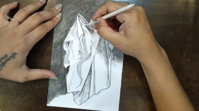 How to draw Clothes || Sketch Clothes || Shading Clothes || Sketch Folds || Time-Lapse смотреть онлайн
