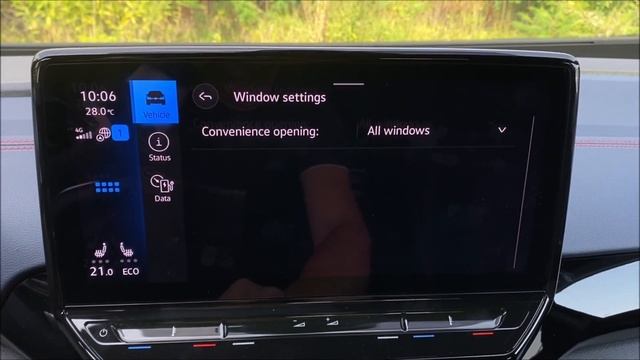 VW ID5 GTX – automatic window closing with car locking - samodejno zapiranje stekel ob zaklepu смотреть онлайн