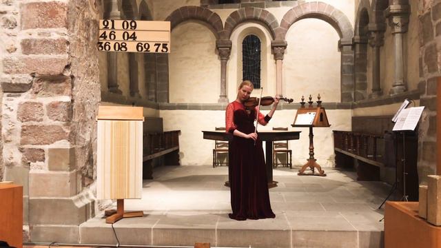 Anna Orlik performs Tango Etude No 3 by A.Piazzolla смотреть онлайн