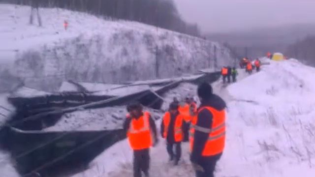 Сход вагонов у ст.Хребет 1 смотреть онлайн