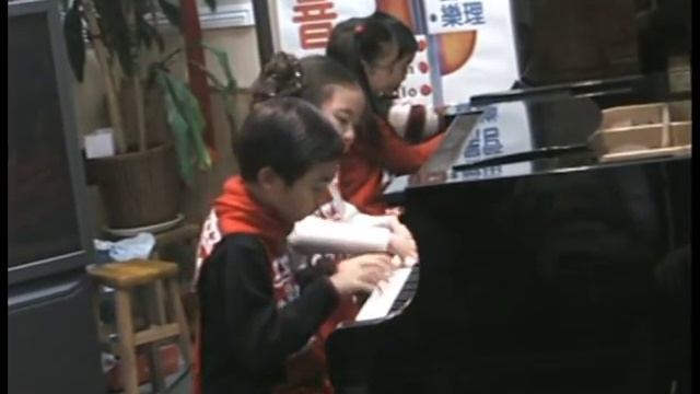 Sabre Dance - Piano eight hands смотреть онлайн