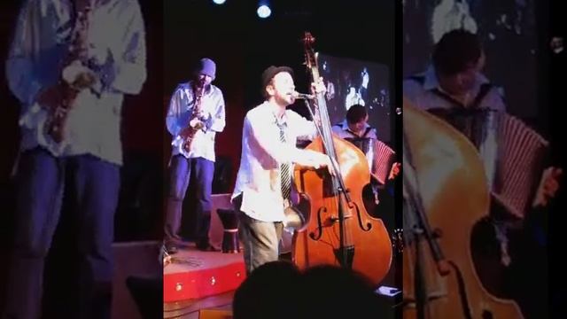 Billy's band - Jesus Gonna Be Here смотреть онлайн