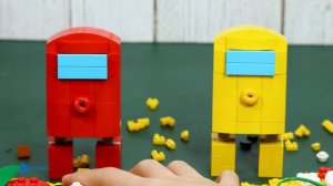 EATING GIANT PIZZA FOR DINNER : Among Us Lego Animation Mukbang
