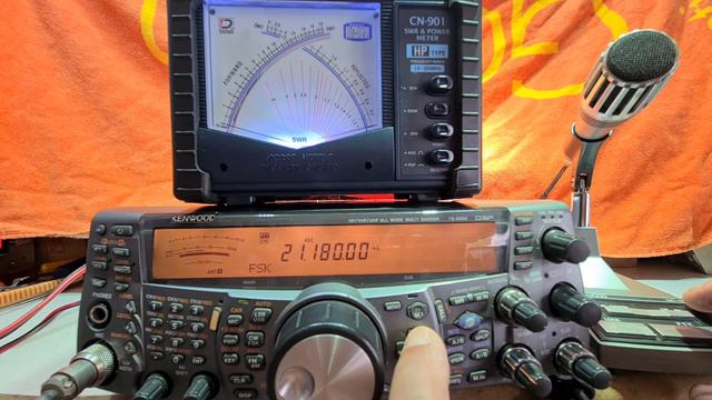 KENWOOD TS 2000 + MC 60. LINDOS!! смотреть онлайн