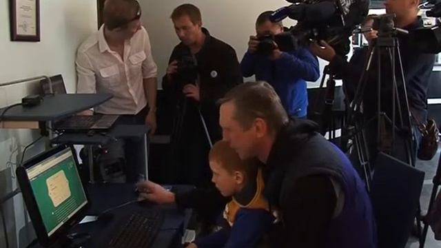 Ветераны "Крыльев Советов" вместе с внуками и детьми сегодня выбирали символ ЧМ-2018 смотреть онлайн